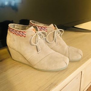 Toms Wedges